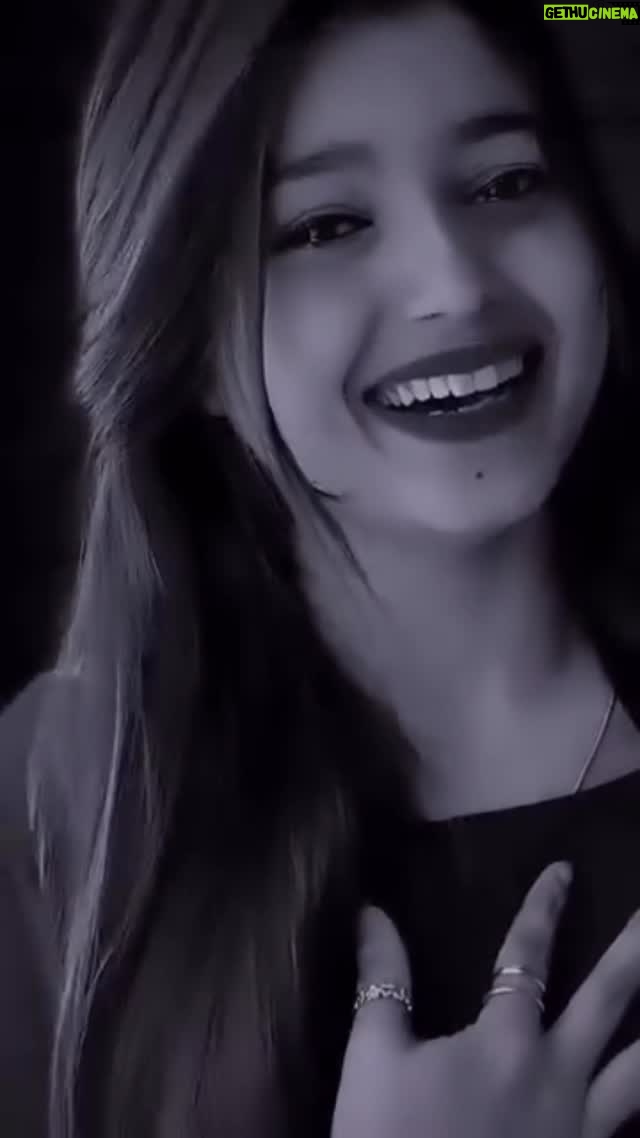 Maahi - 75.4K Likes - Ek tarfa aashiq tera…💔🥺 @x___maahi 
#x___maahi
