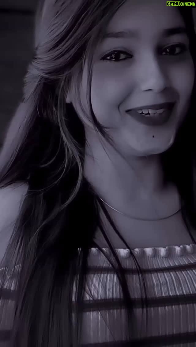 Maahi - 171.7K Likes - Dar h tujhe me kho na du…🥺❤️ @x___maahi 
#x___maahi