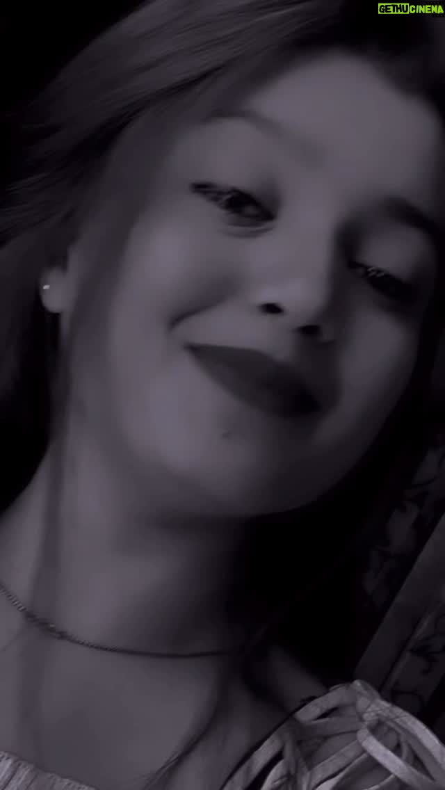 Maahi - 104.3K Likes - Dubara…💔😔 @x___maahi 
#x___maahi