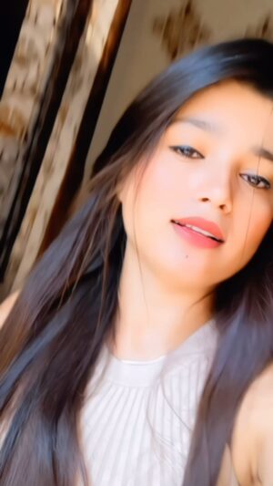 Maahi Instagram - Je side na mukhda tera…😚❤️ @x___maahi 
#x___maahi