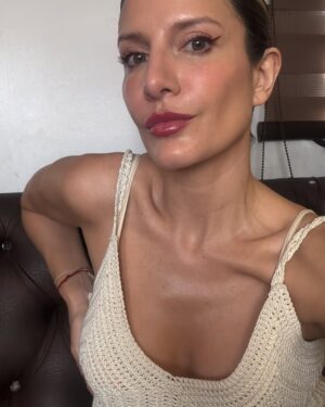 Mabel Moreno Instagram - Selfish š por estos dĆas de costa y mĆ”sā¦