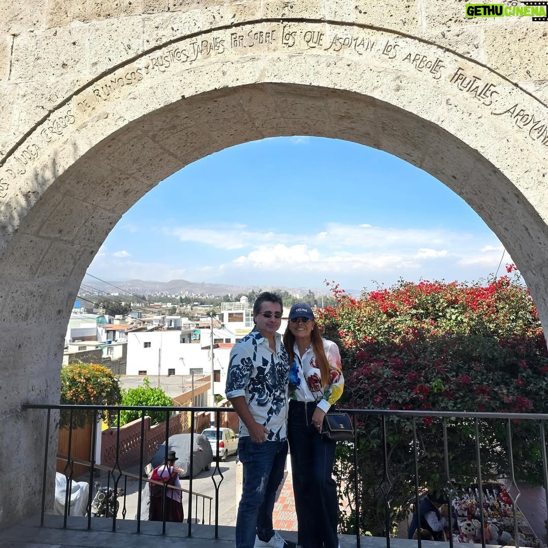 Magaly Medina - 51.1K Likes - Amo Arequipa, su historia, su comida, su volcán y sobre todo, su gente. Aquí algunas postales de 24 maravillosas horas que mi familia y yo pasamos allí ¡Hasta la vista Arequipa! 🗻🥰 #peru #arequipa #aqp #familytrip #familia #magalymedina