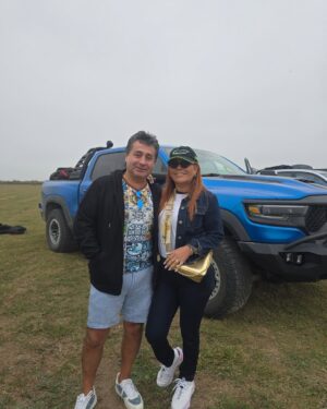 Magaly Medina Instagram - #photodump Rally en Pisco apoyando a @dyerracingteam
1) Mi compañero de aventuras
2) La barra brava de los Samueles
3) Buscando una mejor vista
4) Un admirador del programa
5) Con Pia y mi cuñada Ursula
6) Gracias a nuestros fans
7) Con mi ❤️
8) Aprovechando los ultimos rayos de sol
#trip #peru #pisco #magalymedina #weekend #friends #family #love