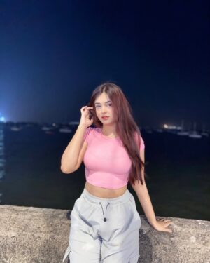 Mahek Syed Instagram - What’s your favourite candy? 🍭🍬

#mizoplays #explore #explorepage #gamer