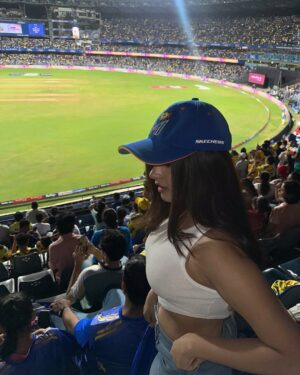 Mahek Syed Instagram - Just another MIpaglu 🎀🫢
.
.
.
.
#csk #mumbaiindians💙 #ipl #ipl2025 #dhoni #rohitsharma #mi #explorepage✨#rcb