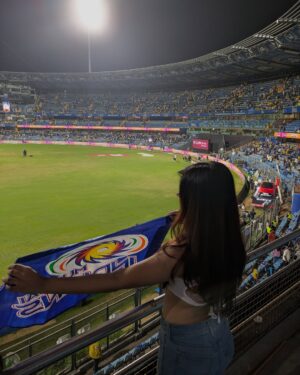 Mahek Syed Instagram - Just another MIpaglu 🎀🫢
.
.
.
.
#csk #mumbaiindians💙 #ipl #ipl2025 #dhoni #rohitsharma #mi #explorepage✨#rcb