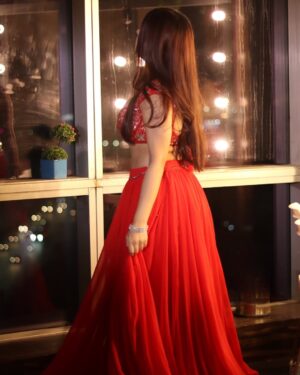 Mahek Syed Instagram - Felt like a Disney Princess 👑✨

#diwali2024 #diwali #explorer #godlike #mizoplays