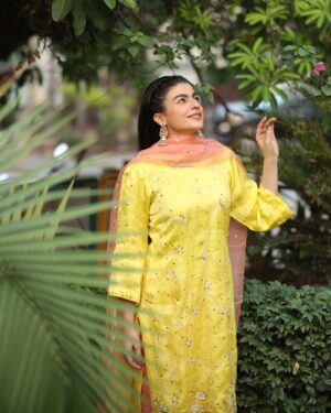 Mahi Sharma Instagram - 🤍
.
Outfit @blessing_fashion_shop
Makeup @sudhirmakeup
Photoghraphy @harjeetsingh.photography
.
#mahisharma #itsmahisharma #punjabisongs #punjabiartists #reels #instagram #trending #newsong