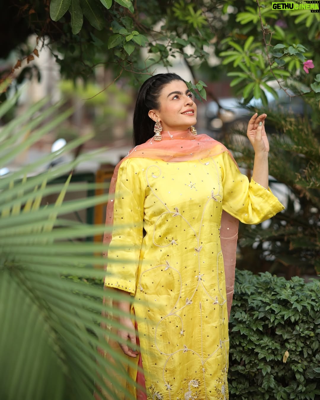 Mahi Sharma - 214.5K Likes - 🤍
.
Outfit @blessing_fashion_shop 
Makeup @sudhirmakeup 
Photoghraphy @harjeetsingh.photography 
.
#mahisharma #itsmahisharma #punjabisongs #punjabiartists #reels #instagram #trending #newsong