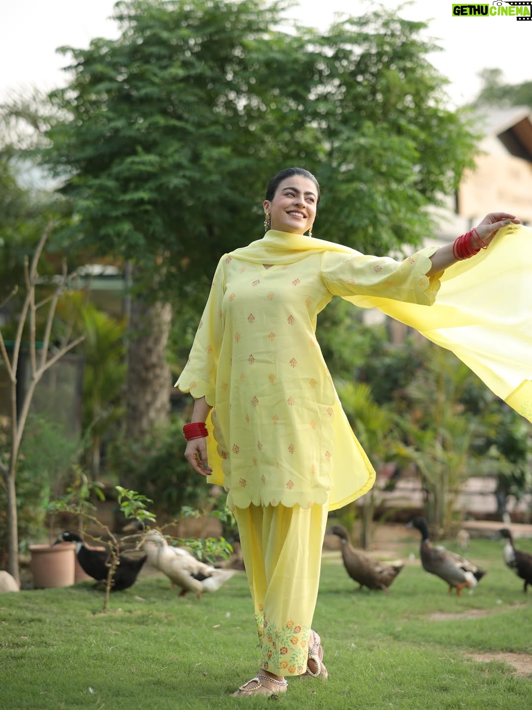 Mahi Sharma - 165.3K Likes - ਪੰਜਾਬ ♥️
.
Outfit @blessing_fashion_shop 
Makeup @sudhirmakeup 
Photoghraphy @harjeetsingh.photography 
.
#mahisharma  #itsmahisharma #punjabisongs #punjabiartists #reels #instagram #trending #post #punjabisuits