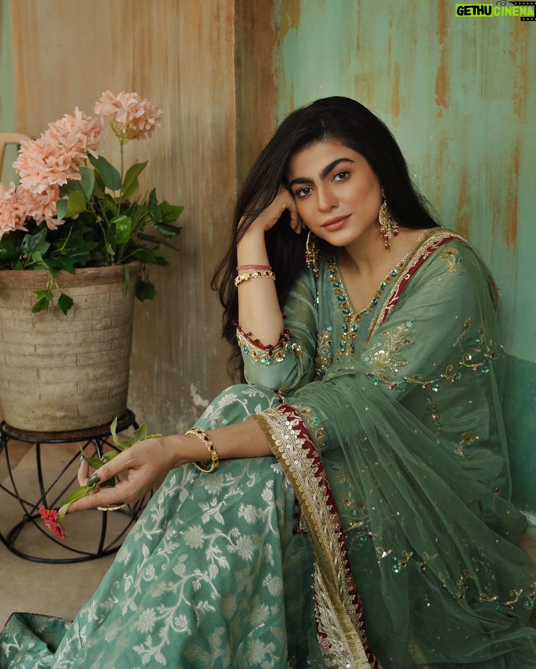 Mahi Sharma - 126.4K Likes - NAAG BAN K RAHO 
.
Outfit @absupinderkhaira
Jewellery @glamutsav 
.
#mahisharma #itsmahisharma #punjabisongs #trending #post #instagram #punjabisuits #punjabisongs