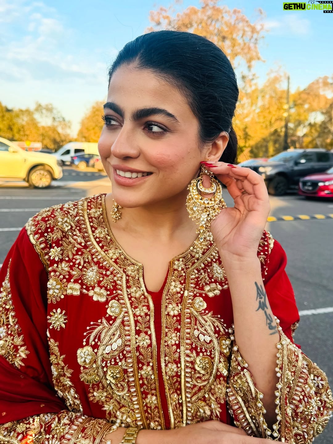 Mahi Sharma - 126.9K Likes - 🧿💯
.
Outfit @reshmitandan 
Earings @designskaur 
.
.
.
#mahisharma #itsmahisharma #punjabisongs #punjabisuits #newsong #australia #tour2025