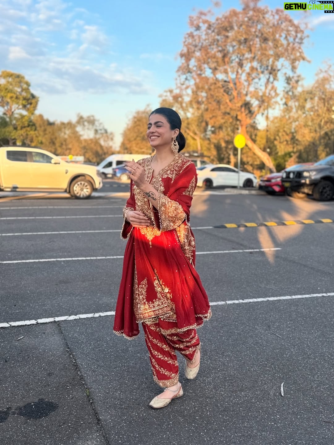Mahi Sharma - 126.9K Likes - 🧿💯
.
Outfit @reshmitandan 
Earings @designskaur 
.
.
.
#mahisharma #itsmahisharma #punjabisongs #punjabisuits #newsong #australia #tour2025