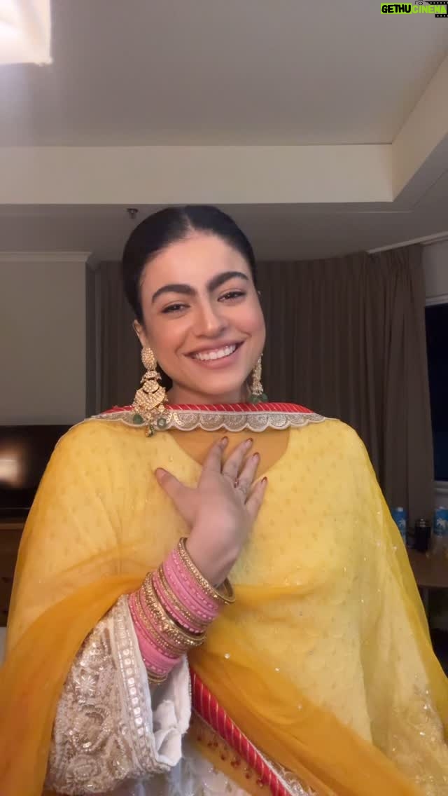Mahi Sharma - 123.8K Likes - THANKYOU SO MUCH PERTH #2025 
#perth 
.
Outfit @vintage_vista_by_inder 
Jewellery @jewelsbyavi 
.
.
#mahisharma #itsmahisharma #punjabisongs #reels #instagram #trending #mela2025