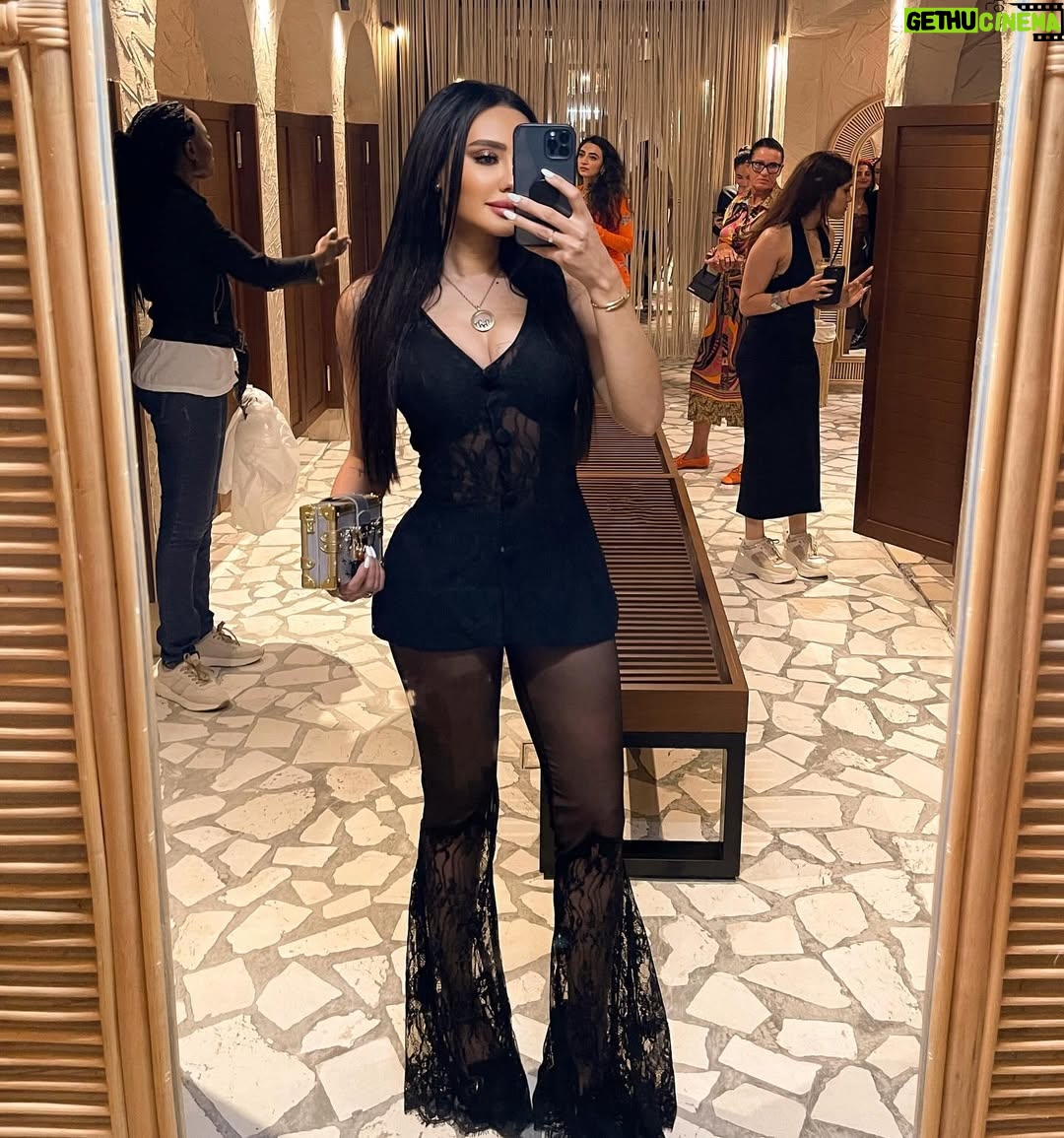 Mai El-Kady - 24.4K Likes - Happy newyear 🥳