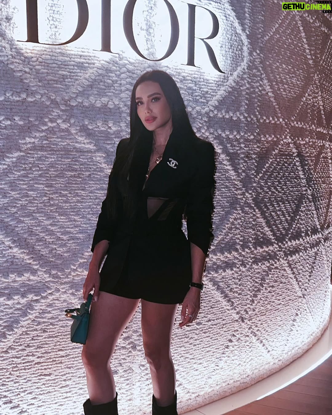 Mai El-Kady - 23.4K Likes - Lieblingsfarbe und lieblingsort 🍸