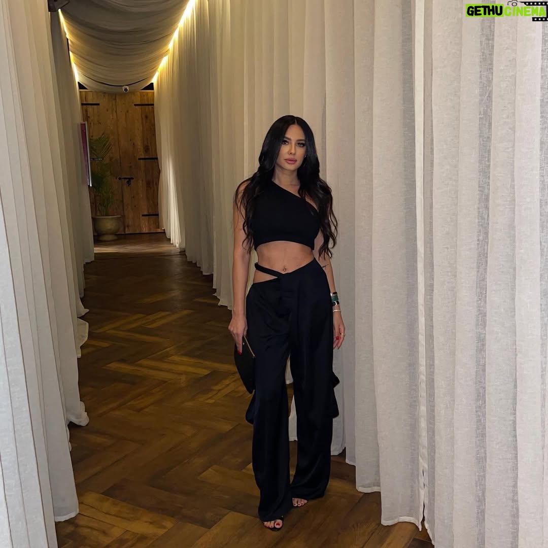 Mai El-Kady - 24.3K Likes - Black is my happy color 🖤