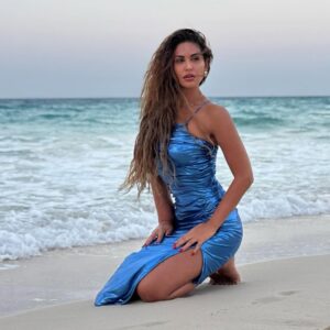 Mai Selim Instagram - 🌊🛥️
Styled by @stylebysamar