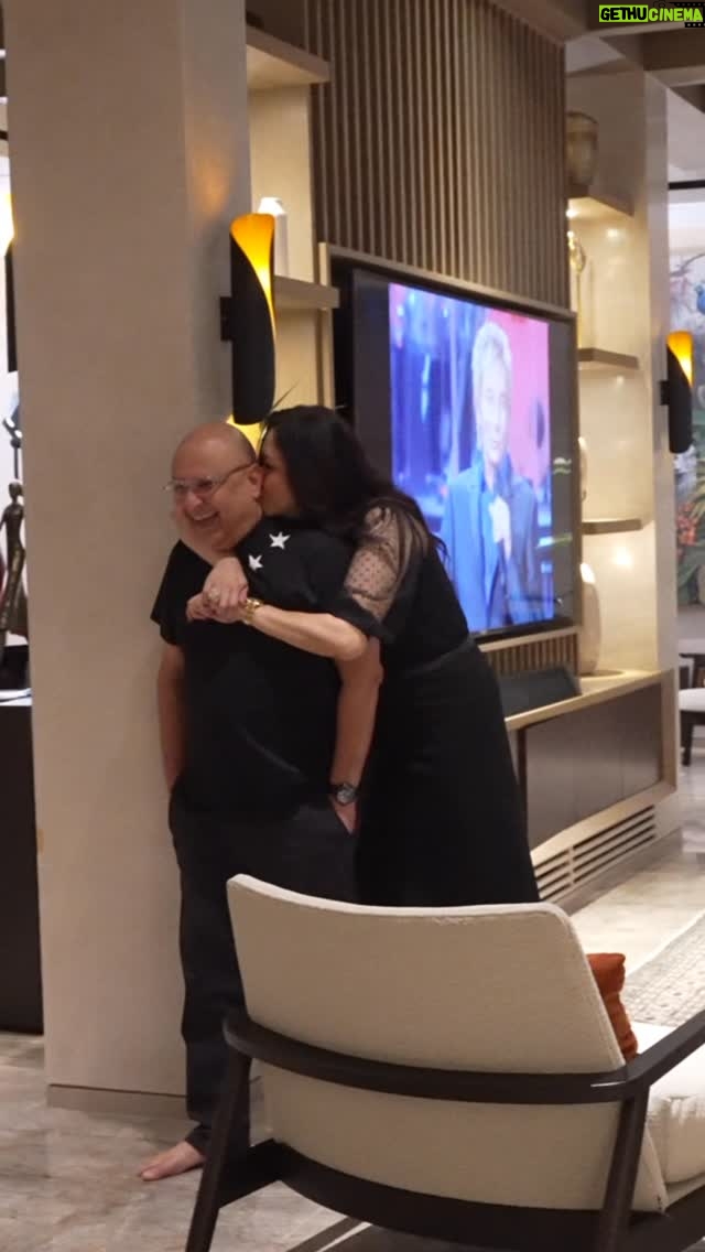 Maia Estianty - 755.3K Likes - Edisi bucin ya sayangku @irwanmussry 😂

MaasyaaAllah sesayang itu akuuhhh….

#maiaestianty #irwanmussry #bucin #semakintuasemakinbahagia #couple #happycouple #happywigehappylife