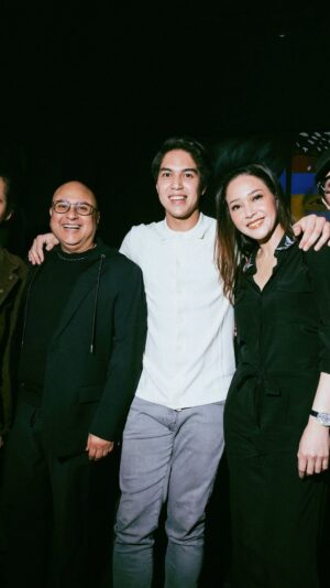 Maia Estianty Instagram - Happy birthday untuk anak kami tercinta @elelrumi ke 26 tahun… apapun yang kamu akan capai dalam hidup, kami akan full mensupport kamu dan mendoakan untuk kebahagiaan kamu…
Semoga dilancarkan segala yang diinginkan di depan….
Menjadi anak sholeh kebanggaan kami terus, makmur, bahagia, sukses, amanah, humble, beruntung, bernasib baik, panjang umur, selalu sehat dan selalu bisa bermanfaat bagi sesama, aamiin…
Much love from bunda and Daddy…
#elrumi #birthdayboy #maiaestianty #irwanmussry #anak #semakintuasemakinbahagia #semakintuasemakinsukses