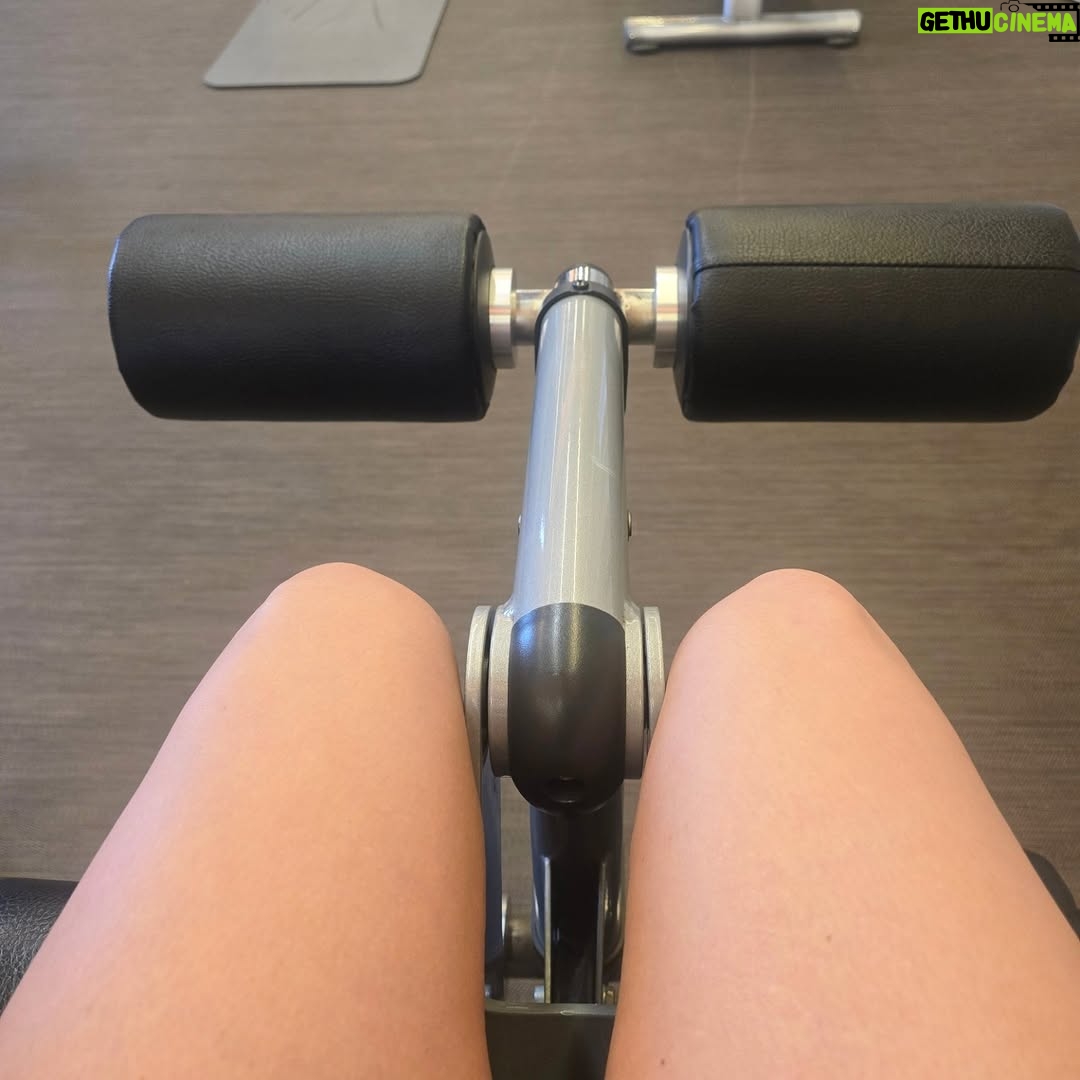 Maju Mantilla - 31.2K Likes - Menos excusas 🤨,
más disciplina, más ganas.
Cuando entrenas el cuerpo se fortalece,
la mente se calma.
¿Y cómo te sientes tú?

#sábado #motivación #buenaenergia