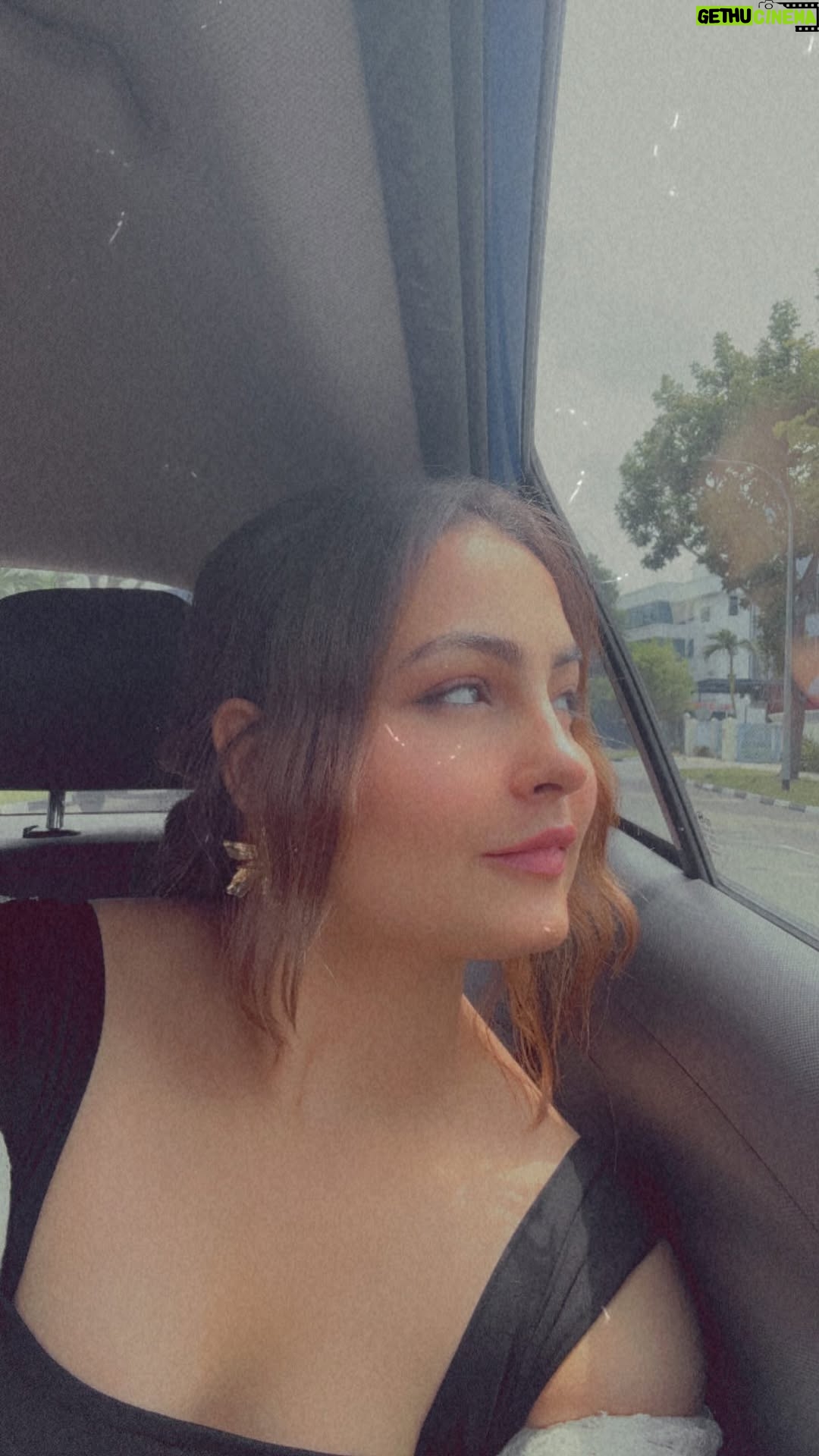 Malika Kaliraman - 86K Likes - Feel me, I’m the breeze, baby 🌊☀️