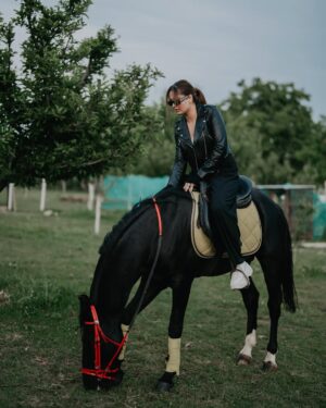Malika Kaliraman Instagram - Animal purest souls 🏇😍