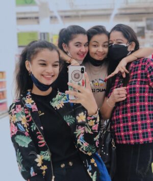 Mamta Acharya Instagram - My world🌍🤍
..
.
.
.
.
.
.
.
.
.
.
.
.
.
.
.
.
.
.
.
.
.
.
.
.
.
.
.
.
.
#instagram #instagood #instamood #instalike #keepgoing #foryou #mamtaacy