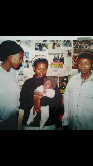 Manaka Ranaka Instagram - Happy Birthday to the 1st Born, the 1st Grandchild, the 1st niece. The best big sister to my children. Happy Birthday my 1st love @katlego_ranaka I love you longtime my big girl.