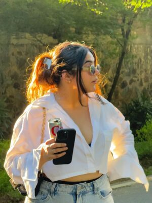 Manasvi shokeen Instagram -