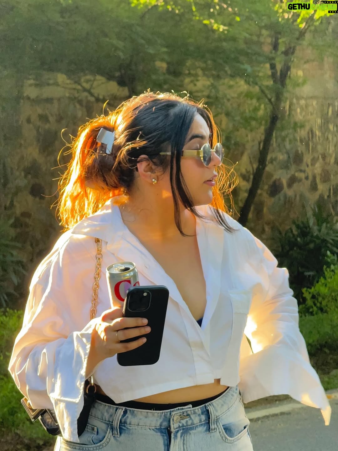 Manasvi shokeen - 18K Likes - 