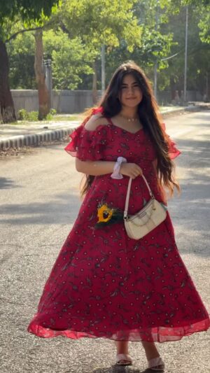 Manasvi shokeen Instagram -