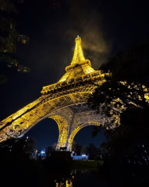 Manika Batra Instagram - A piece of my heart will always belong to you, Paris. Hereās to endless magic in 2025. āØš¤ Happy new year š¤
