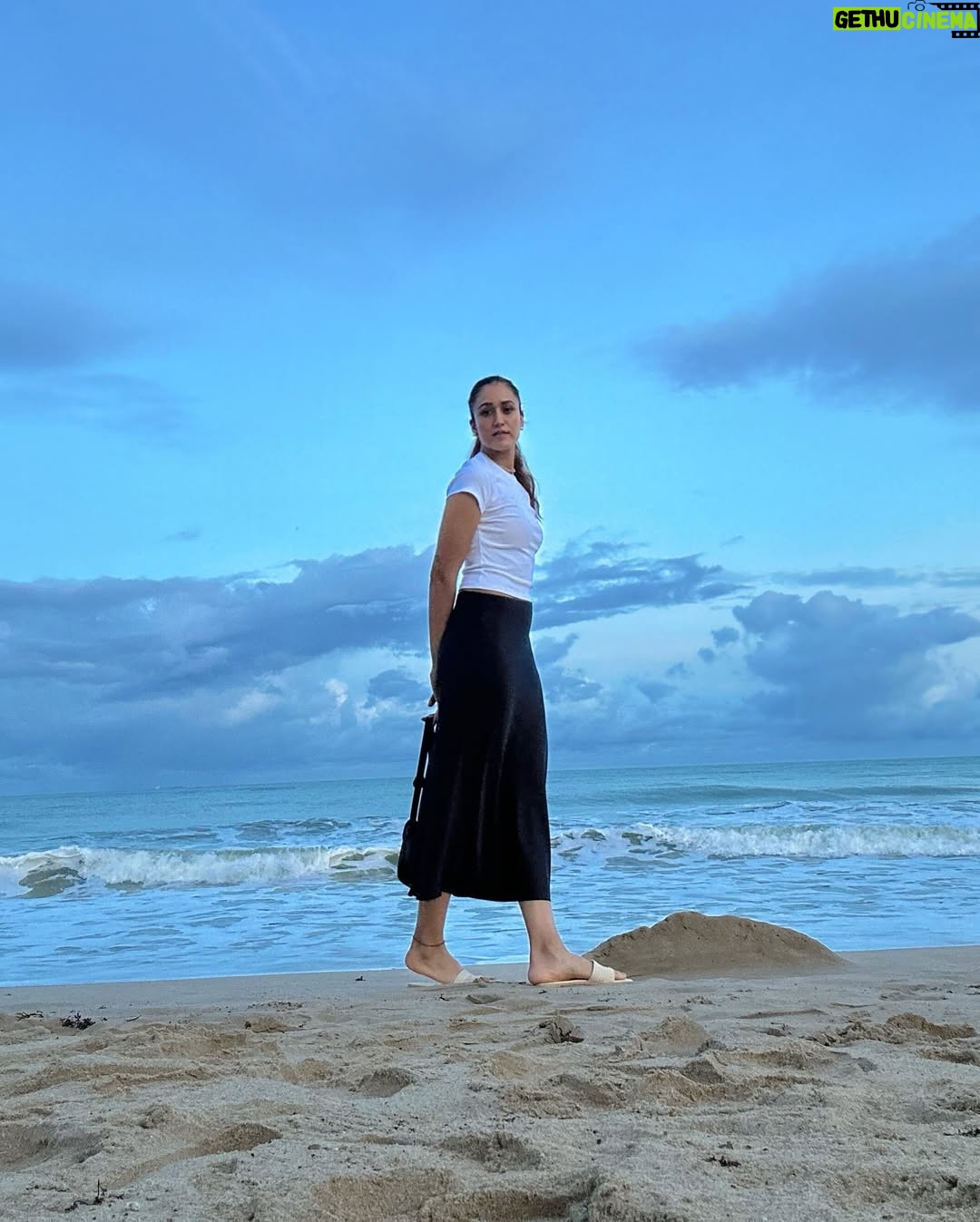 Manika Batra - 79.1K Likes - ˖🌊⋆🐚 ˚໋🦢🫧🧜🏻‍♀️