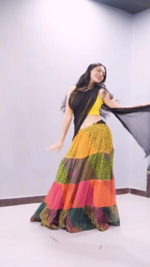 Manisha Sati Instagram - Reposting it bcz a lot of you suggested this song 💃💃

#reel #dance #trendingreels #pushpa2