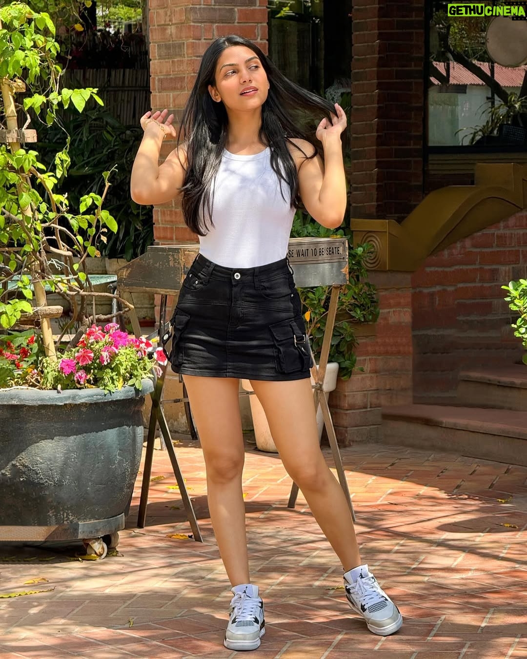 Manisha Sati - 21.3K Likes - Summer days 🌞🍀