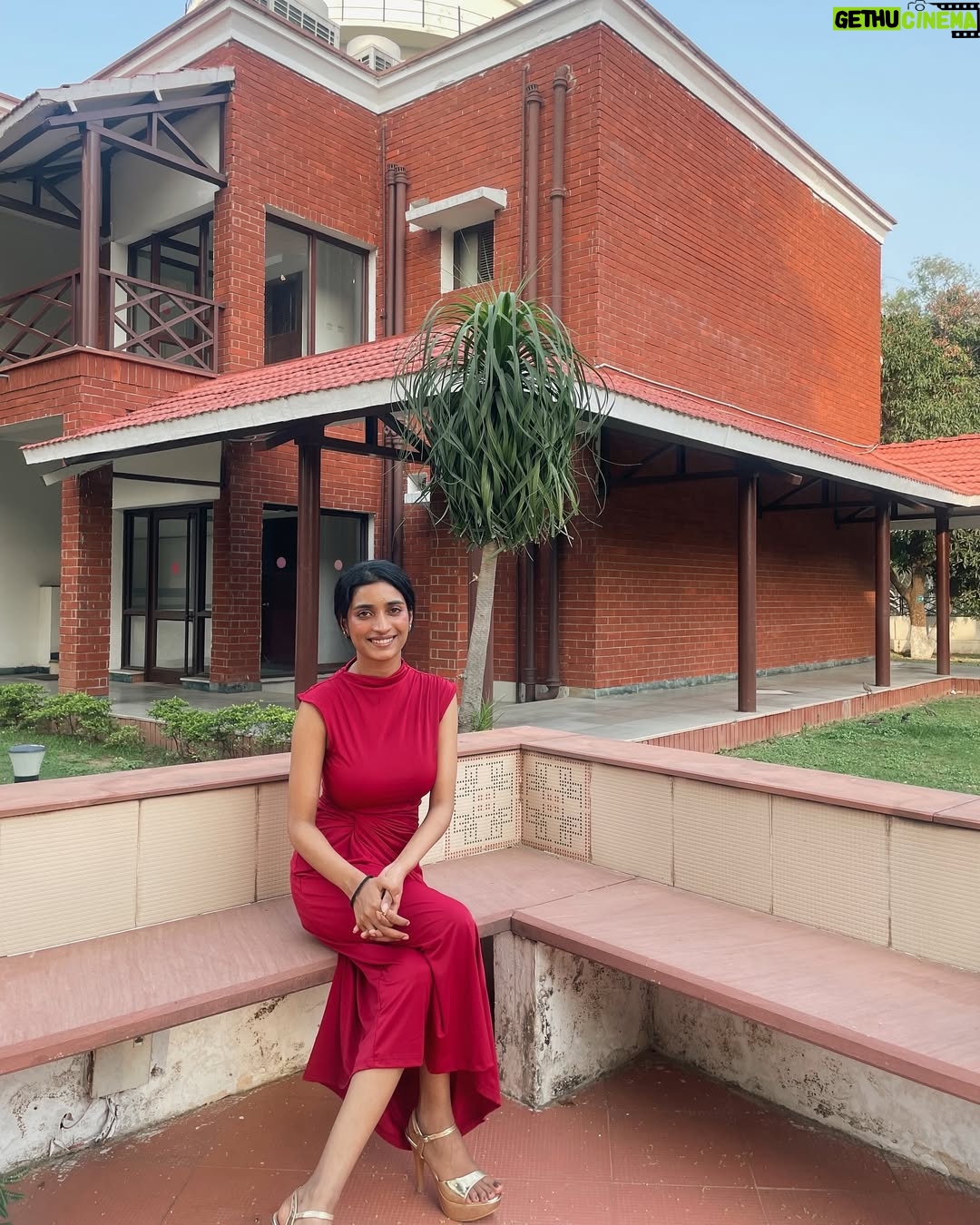 Manya Singh - 4.9K Likes - Just another simple day for another Tedtalk 
“Stay the course” 🪷

People have often asked me why you always choose to  go for Ted talk in IITs and IIMs only and I always say it’s not what I choose it’s always they have choosen me to be the part of their journey 
And during this journey I get to meet a lot of students who have believed and worked hard for their dreams consistently on their own yet very simple people 
I meet a lot of students who have come from lower middle class family and scored more than 99 percentile without any excuse bcz those kids knew If something can make change in their life 
That will be clearly education💯
So here we go signing off!