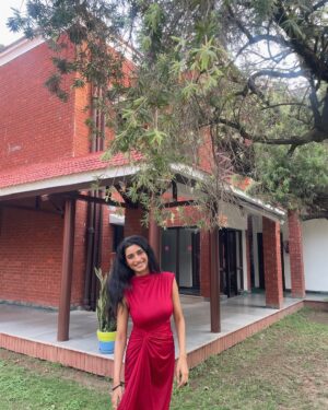 Manya Singh Instagram - Just another simple day for another Tedtalk
“Stay the course” 🪷
People have often asked me why you always choose to go for Ted talk in IITs and IIMs only and I always say it’s not what I choose it’s always they have choosen me to be the part of their journey
And during this journey I get to meet a lot of students who have believed and worked hard for their dreams consistently on their own yet very simple people
I meet a lot of students who have come from lower middle class family and scored more than 99 percentile without any excuse bcz those kids knew If something can make change in their life
That will be clearly education💯
So here we go signing off!