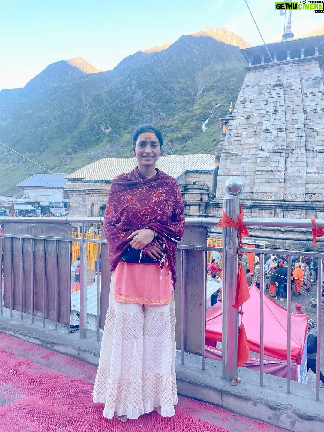 Manya Singh - 9K Likes - From past few years I have been trying to keep my personal life private as much as I can
But I’d like to write about this pilgrimage that I have been wanting to come here for a long time and
Taking my parents who are in their 50s now is an emotionally testing in a way one cannot explain 
Watching them gasp for breath and hold their knees and chest, take breaks at slippery path
That made me question baba why you’re so far?
And I got my answer when I walked back after the darshan
As I was coming back down the hill, I witnessed something different 
When people saw few yatris on the verge on giving up
Then they take long breath and chant “Om Namath Shivaay”
And instantly few yatris chant back and pick themselves up to continue 
Horses and villagers carry the yatris to fulfil their desire of worshipping 
 Thank you to the people who are doing selfless act of service and sacrifice and sense of duty by protecting each one of us
To @thenareshchauhan @kedarnathpolice  to all the sweet people

This place is powerful because it stands witness to the act of such selfless service regardless of person’s wealth, beauty and power it’s one’s healthy body and strong mind and a heart that helps others

Kedarnath yatra challenged me and my will power, Tested my ability and proved to me that this life itself is a pilgrimage and we’re dead race if we’re not there for each other ❤️🙏