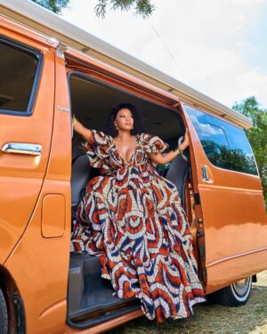 Mapaseka Koetle Instagram - 36 > where youth fades but womanhood rises
Happy birthday to me š
šš½āāļø : @shara.hair.za
š: @chicandposhstyles
šø : @handsomeofficialstudios_ig