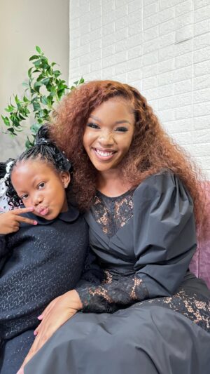 Mapaseka Koetle Instagram - Hey Mommies and Besties!🌻
Guess what? Mommy Diaries Podcast is turning 1 today!🎉🎉🎉
And it only made sense for us to invite @nemathegirl to come and celebrate this amazing milestone with us, after all we wouldn’t have @mommydiariesbypasi if Princess Nema wasn’t born.
We are excited to share this special episode with everyone and we hope you will enjoy it.❤️
Episode dropping today
Link in bio!
#1yearanniversary #motherhood #birthdaycelebration #mommydiariesbypasikoetle