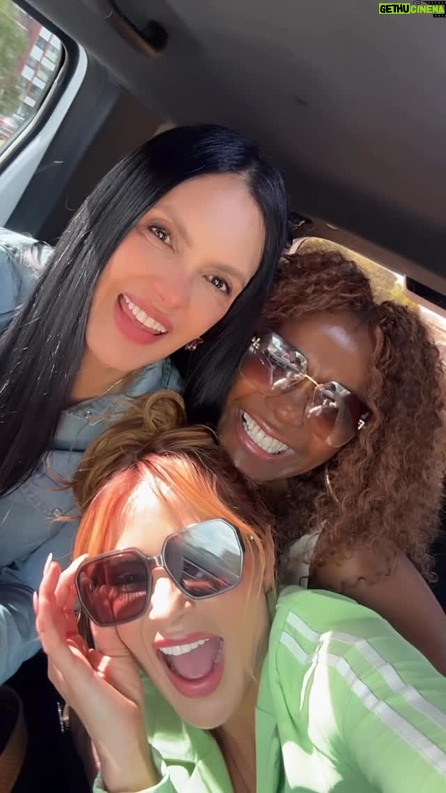 Marcela Posada - 17.1K Likes - Nos vamos de viaje de amigas!!
Que país nos recibe? 
#travelling #traveling  #elcuarteldelasfeas  @mariaeugeniaarboleda_actress  @marcelaposada10