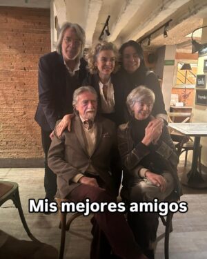 Margarita Rosa de Francisco Instagram - Celebrando mi grado como principiante en filosofía.
