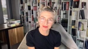 Margarita Rosa de Francisco Instagram - Neoliberalismo patriarcal pedófilo, traqueto y putero. @palabrasmayores.col @carolinacorcho