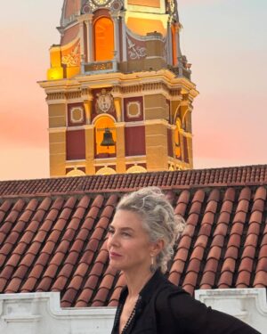 Margarita Rosa de Francisco Instagram - Agenda agitadísima ayer en el @ficcifestival . Una belleza sentir la compañía de tantas personas amables. Gracias con mi alma. Hoy se proyectará la película El paraíso a las 2 p.m. en el teatro Adolfo Mejía. Una vez más, queridísimo @enricomariaartale , gracias por haberme dado el regalo de participar en una obra tan bella.