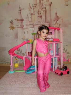 Margin Winaya Instagram - Hi, Barbie🩷🩷🩷 #allahummabarik