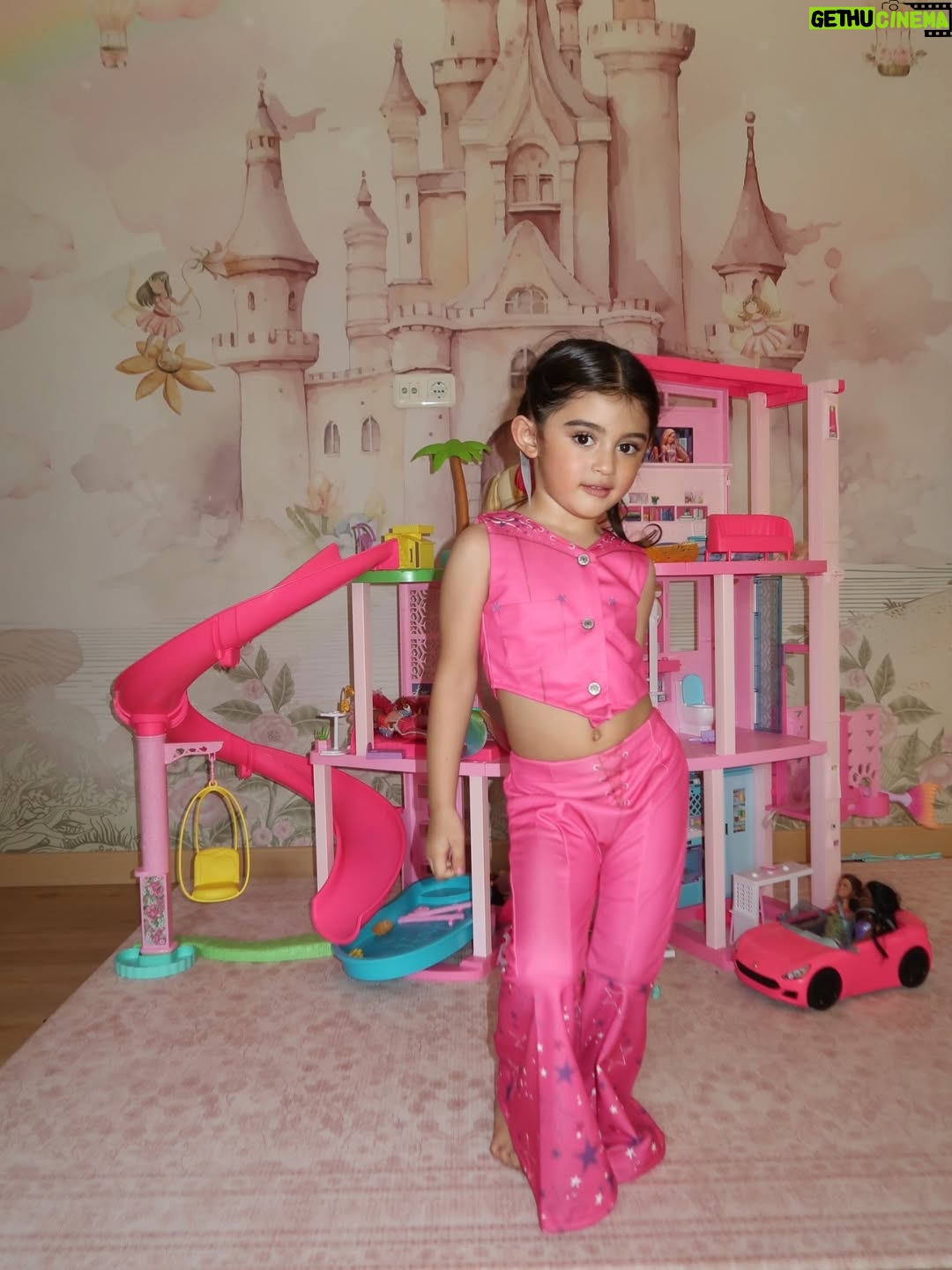Margin Winaya - 174K Likes - Hi, Barbie🩷🩷🩷 #allahummabarik