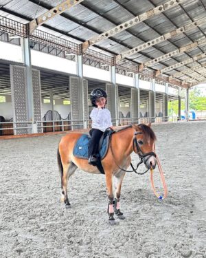Margin Winaya Instagram - Love🐴🤎 #allahummabarik