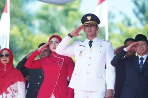 Margin Winaya Instagram - Dirgahayu Republik Indonesia ke-80. Mari kita jadikan momentum kemerdekaan ini sebagai pengingat untuk terus menjaga persatuan, memperkuat persaudaraan, dan berkontribusi nyata bagi kemajuan bangsa. Dengan semangat gotong royong, mari kita wujudkan Indonesia yang lebih adil, sejahtera, dan bermartabat di mata dunia.
Makeup @nanathnadia
Attire @askyfebrianti
Hijabdo @yuyuntiung