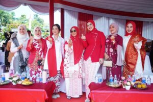 Margin Winaya Instagram - Dirgahayu Republik Indonesia ke-80. Mari kita jadikan momentum kemerdekaan ini sebagai pengingat untuk terus menjaga persatuan, memperkuat persaudaraan, dan berkontribusi nyata bagi kemajuan bangsa. Dengan semangat gotong royong, mari kita wujudkan Indonesia yang lebih adil, sejahtera, dan bermartabat di mata dunia.
Makeup @nanathnadia
Attire @askyfebrianti
Hijabdo @yuyuntiung